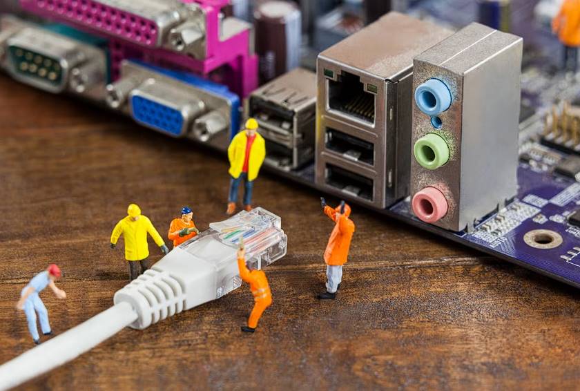 how can a business minimise network outages
